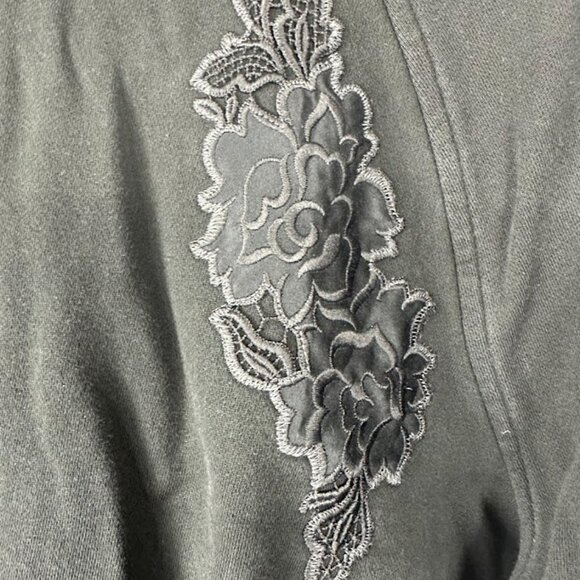 Lululemon Embroidered To You Tunic Size 12 - Picture 2 of 6